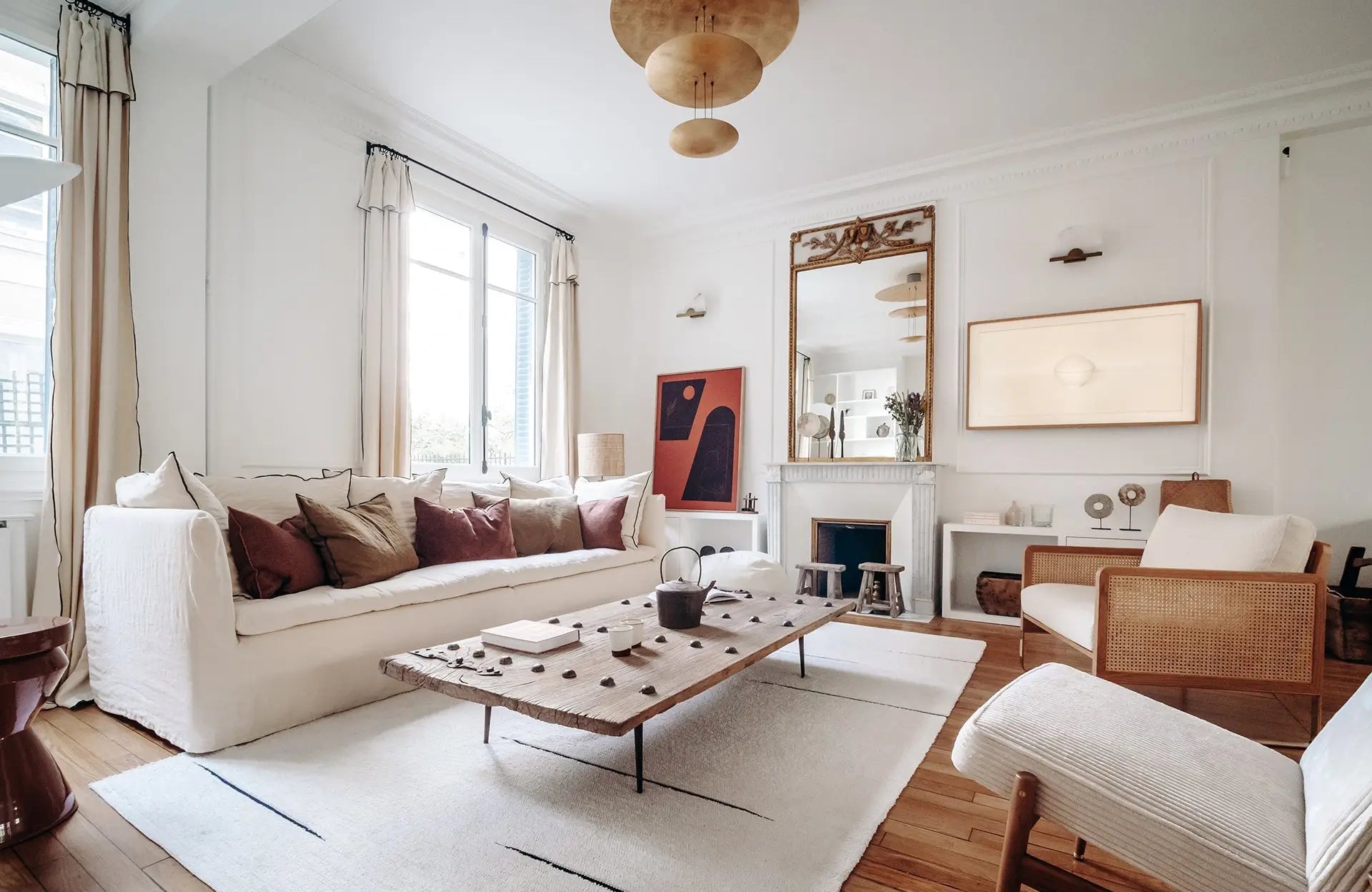 Illuminate Responsibly with Casalola’s Eco Friendly Lighting