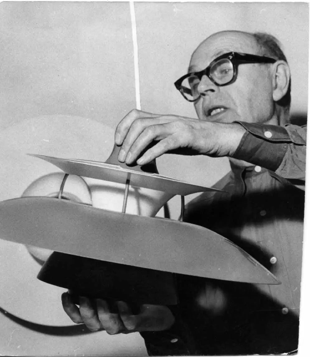 Poul Henningsen: the Maestro of Glare Free Illumination