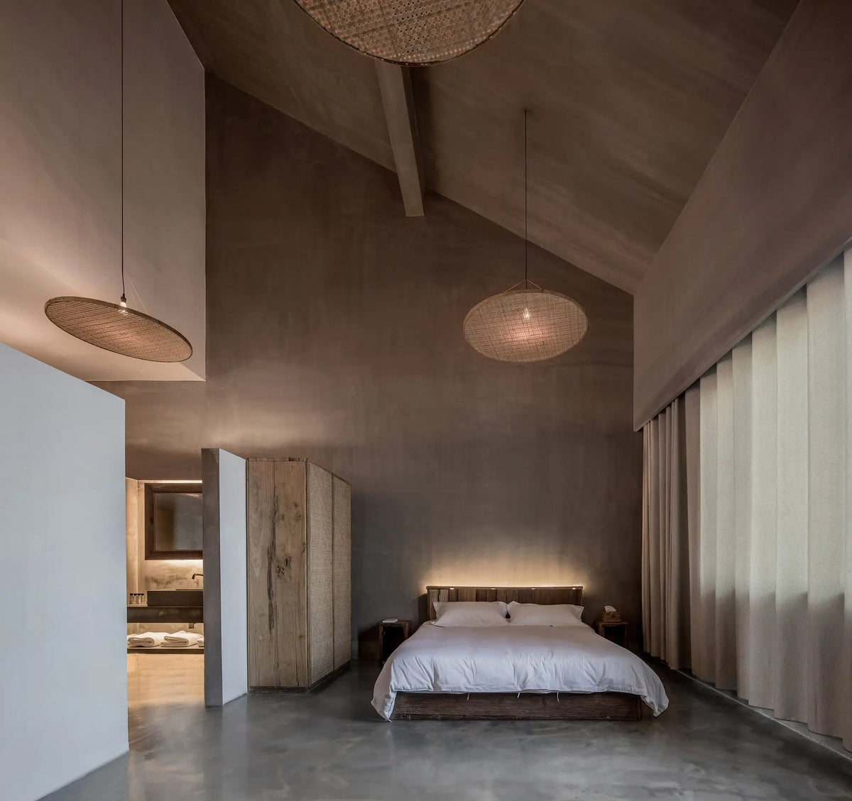 The Dance of Light and Shadow: Crafting High Contrast Interiors with Dramatic Flair