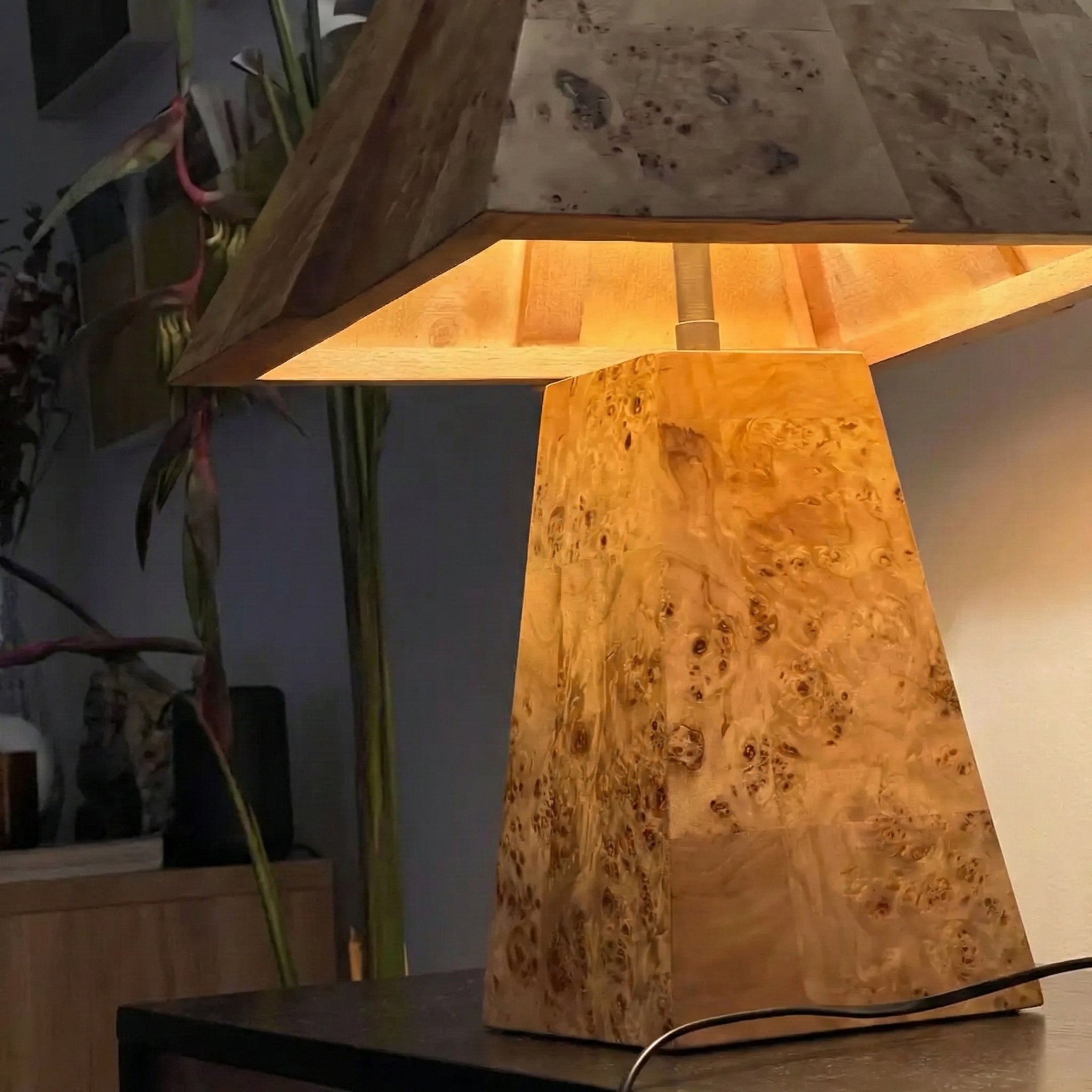 BURL WOOD TABLE LAMP | CLBURL036D