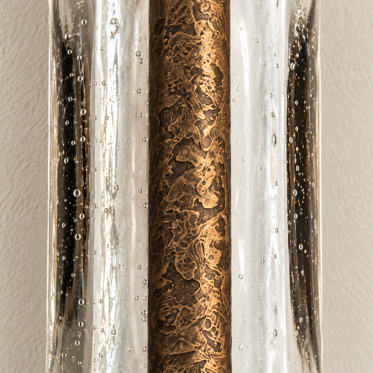 Macro detail of the CLHIT56 patterned brass rod and clear bubbled glass.