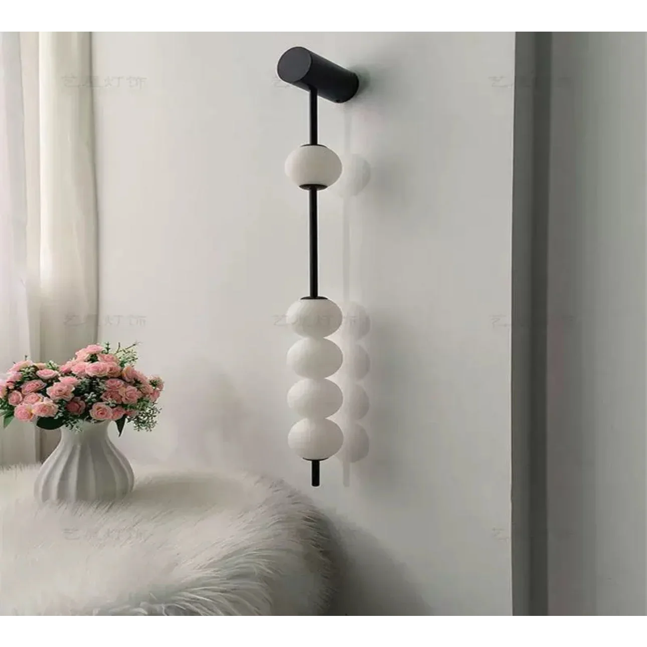 Le Luxe wall light in black