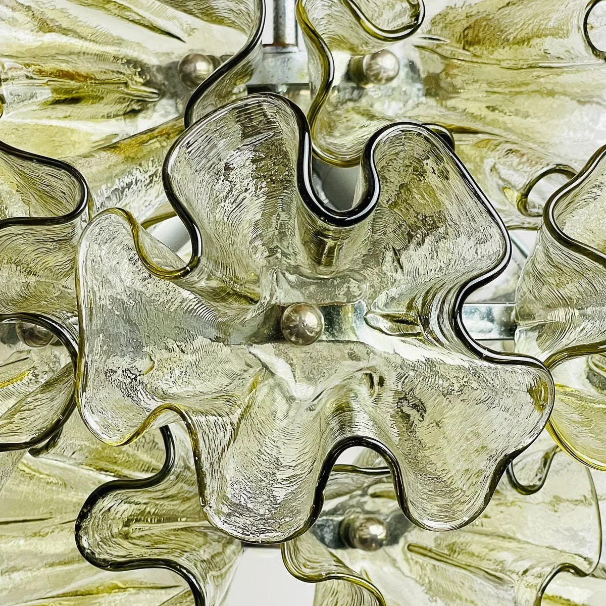 Murano-style Glass Chandelier | Handcrafted Ruffled Floral Pendant 45cm Venetian Tradition Dining Room Casalolalights