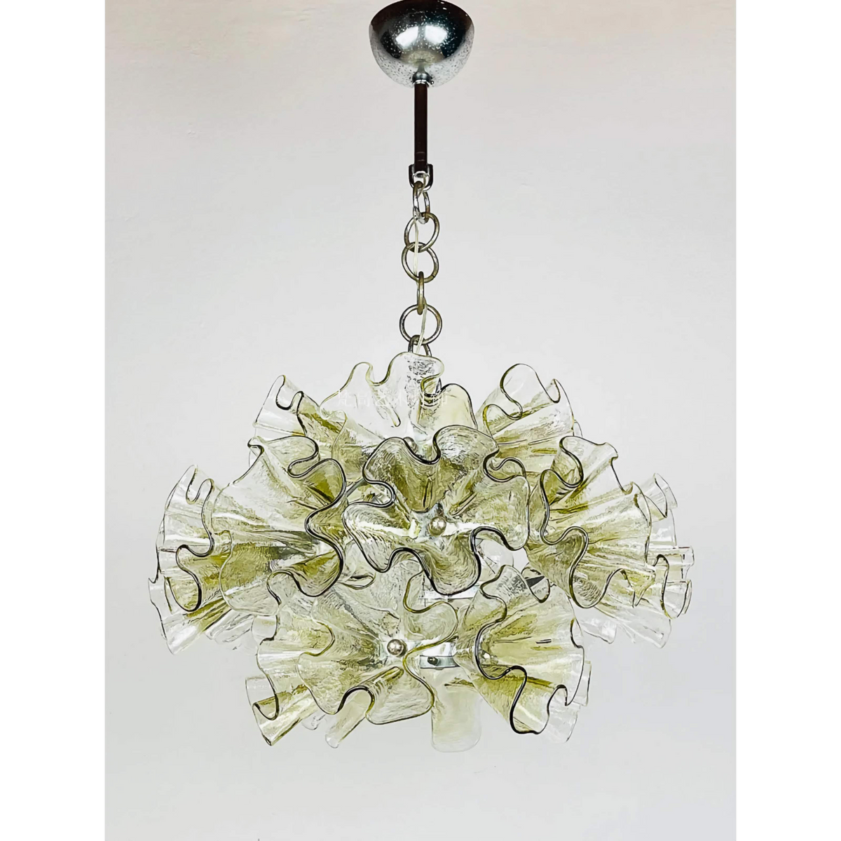 Murano-style Glass Chandelier | Handcrafted Ruffled Floral Pendant 45cm Venetian Tradition Dining Room Casalolalights