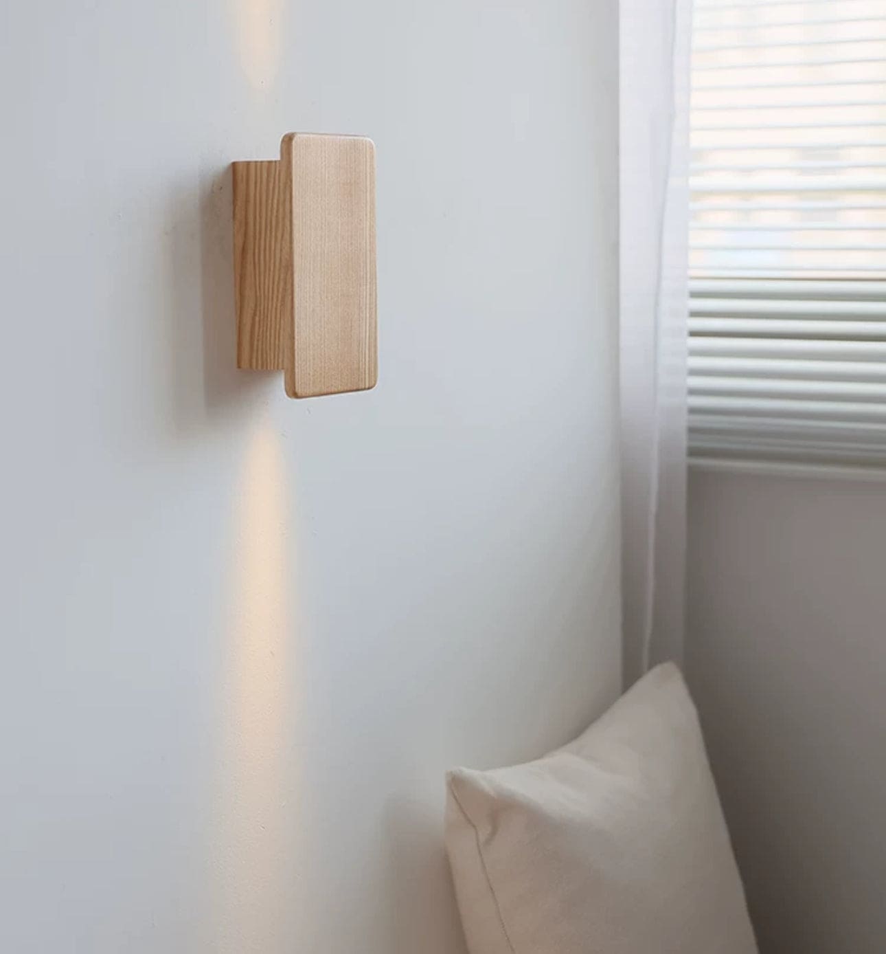 Japandi Design 20x12cm Wood Cool 4000k Led Lighting Intelligent Control - Wall Sconces