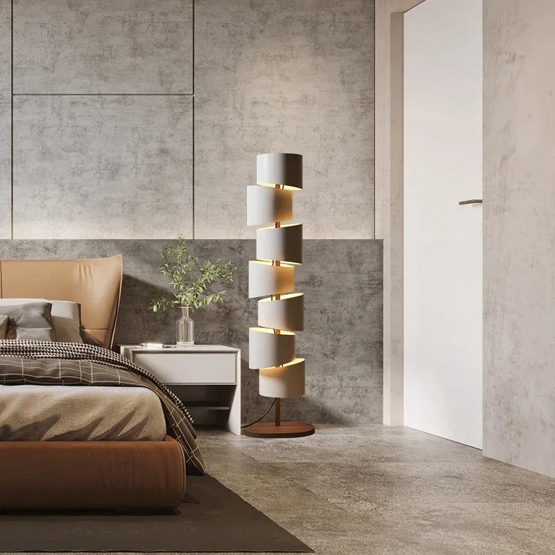 Geometric tower lamp casting layered light