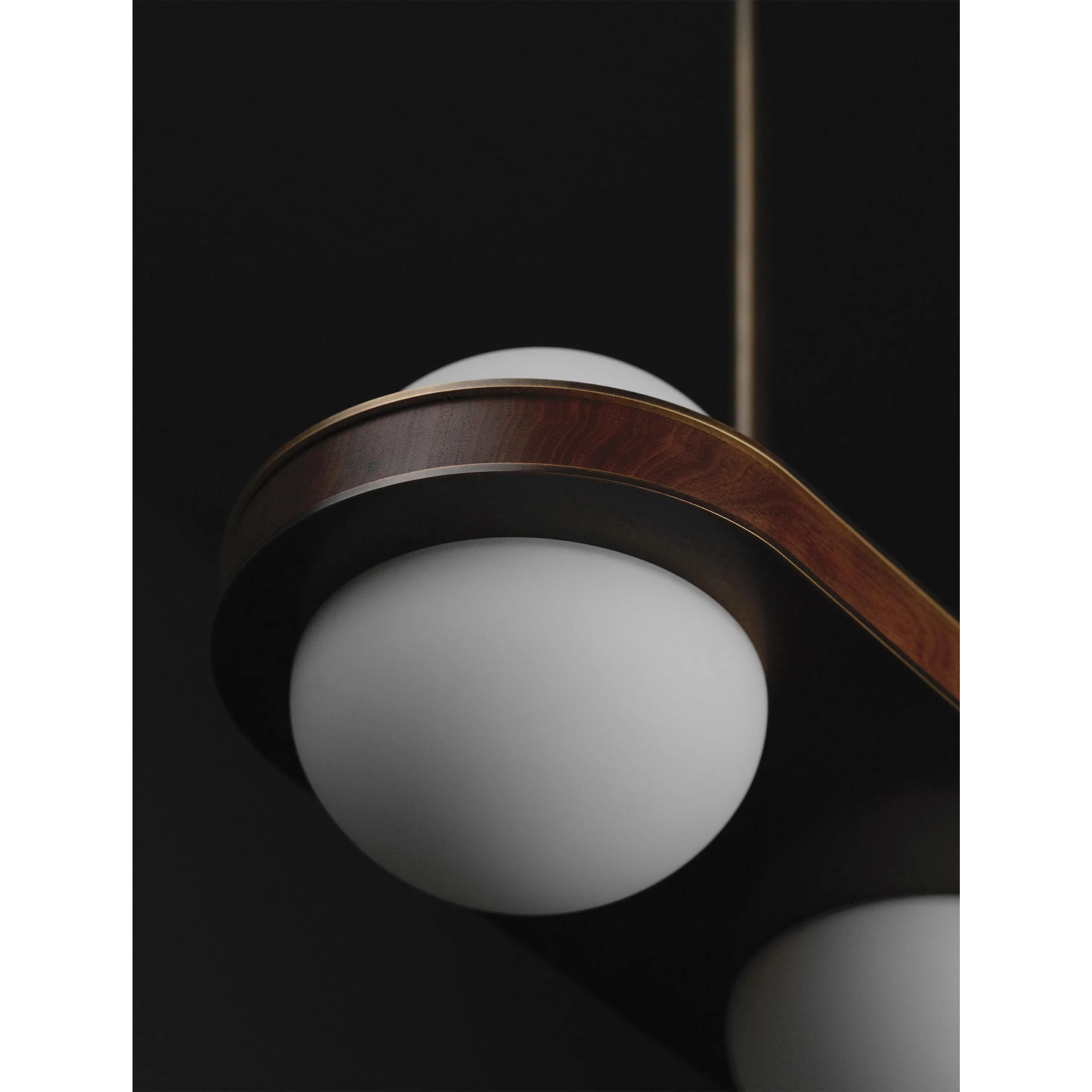 Wood ring and brass stem detail