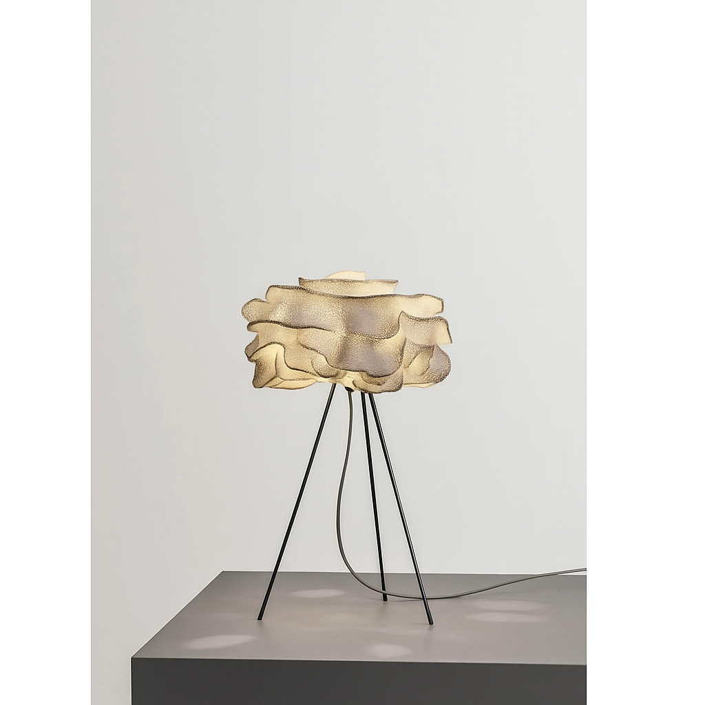 Nuvoloso floor lamp with starry-effect glass on a chrome base in a living room