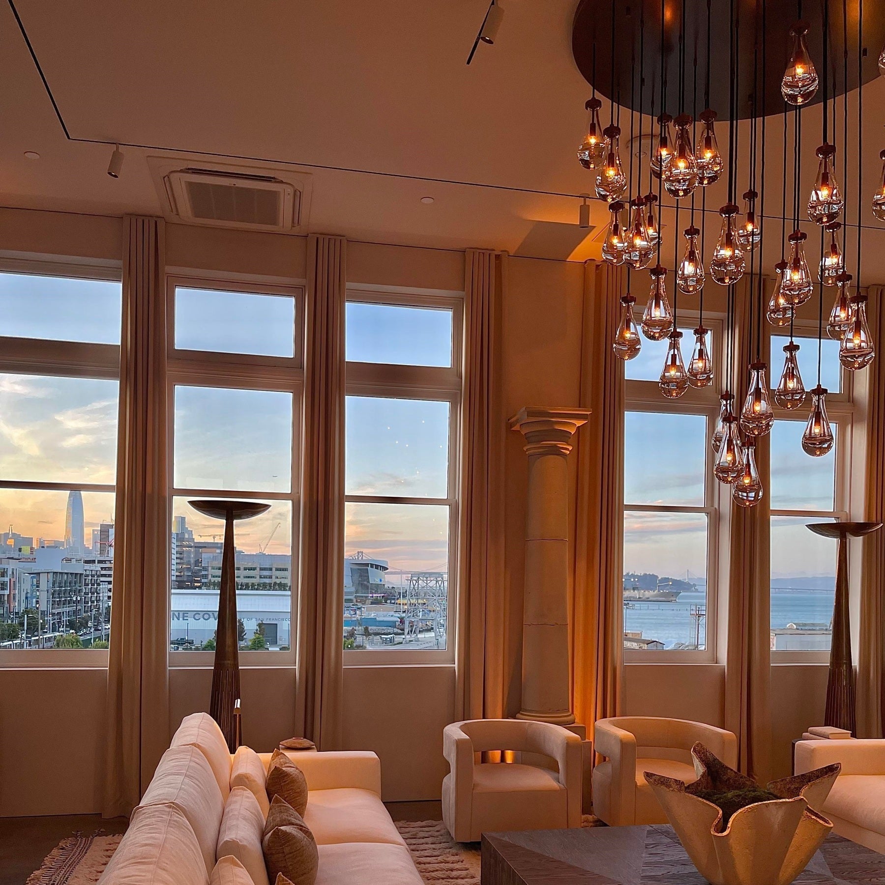 ROUND RAINDROP GLASS CHANDELIER | CLHKA51CL - Chandeliers