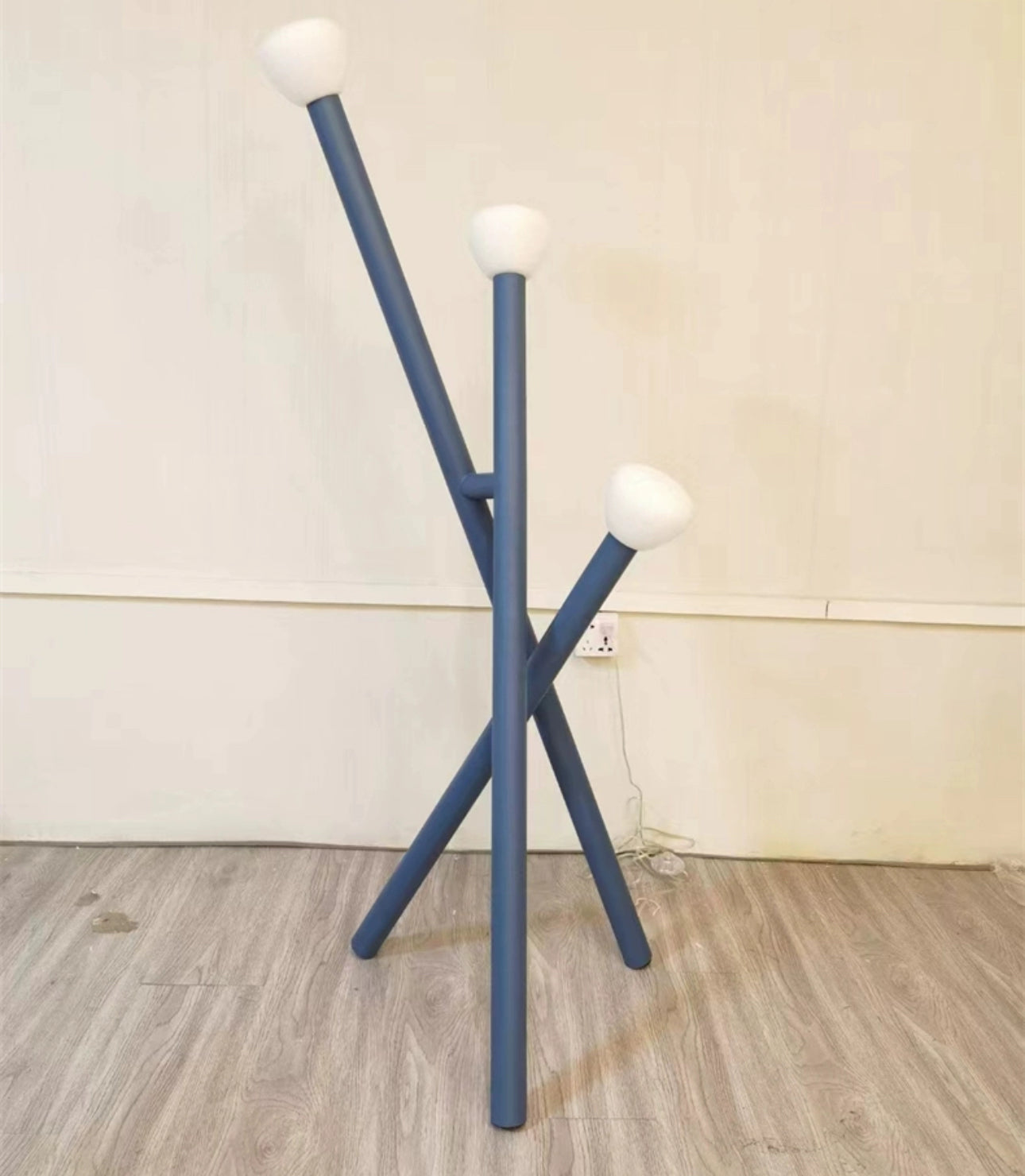 Modern Tripod Floor Lamp with Leaning Pole Design – Minimalist Led Lighting Accent - Lamps