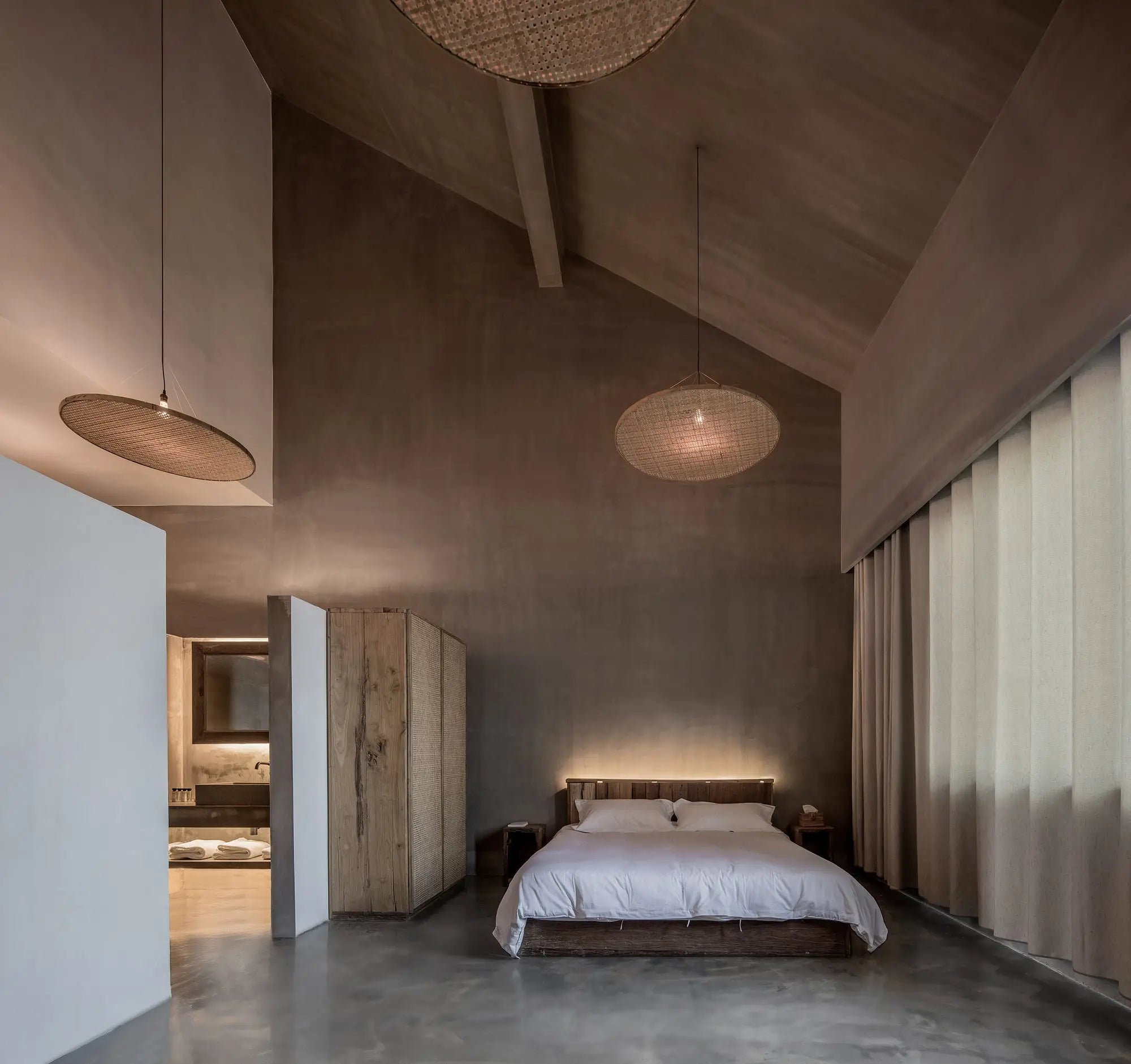 The Dance of Light and Shadow: Crafting High Contrast Interiors with Dramatic Flair