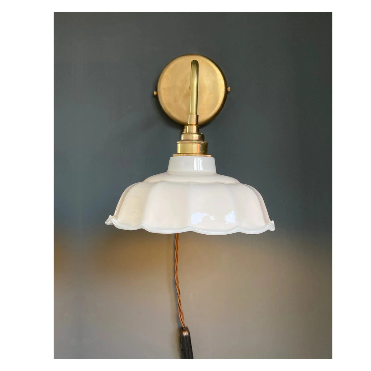 Plug-in Wall Lamps: Convenient Lighting