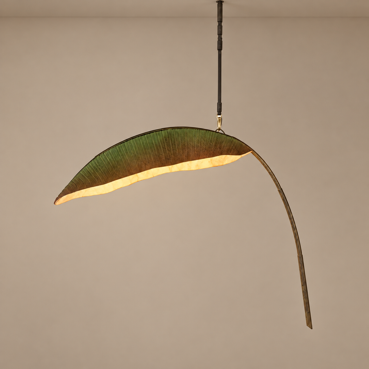 Single Banana Leaf Pendant Light | CLJNB02