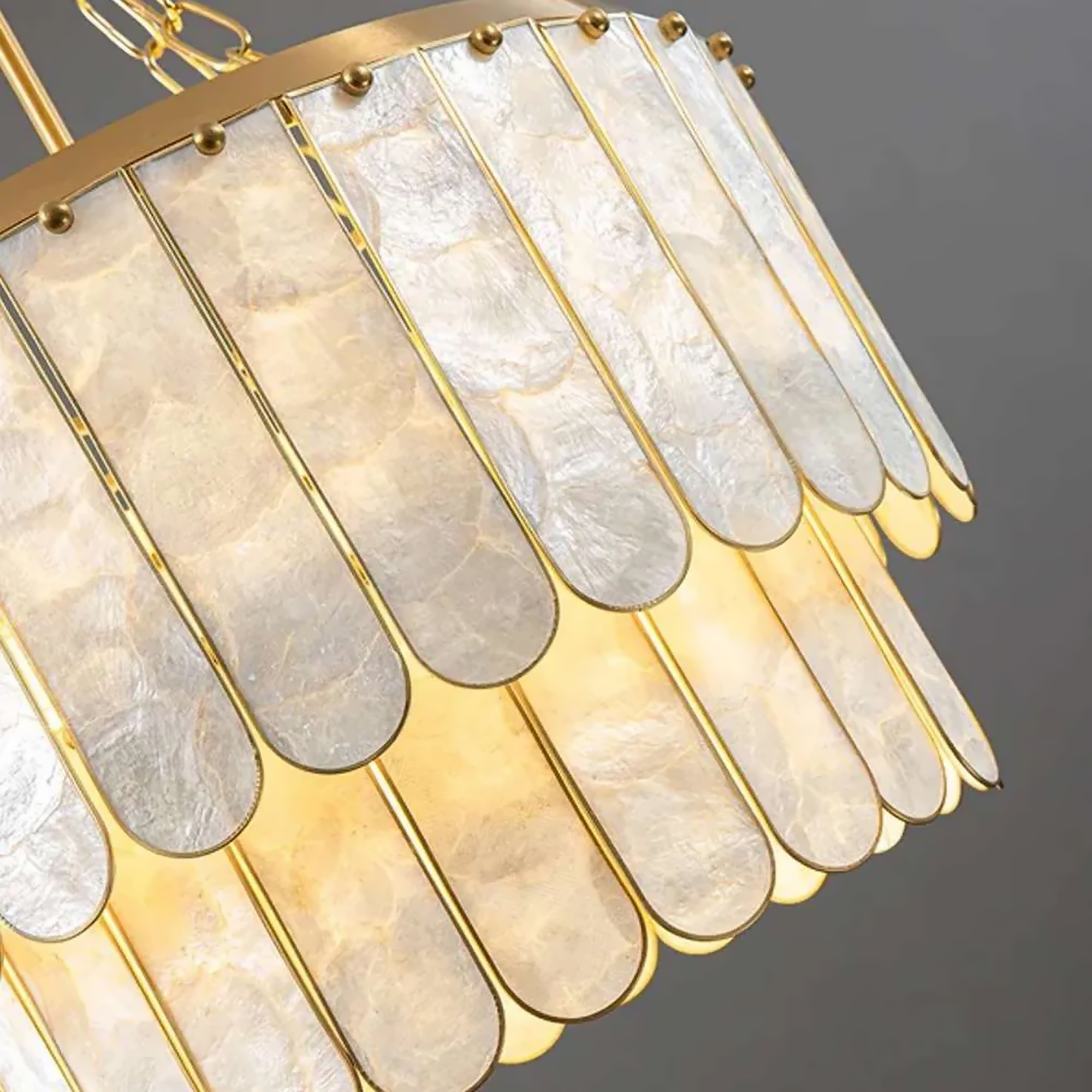 DOUBLE ROUND SHELL CHANDELIER | CLFRT05K