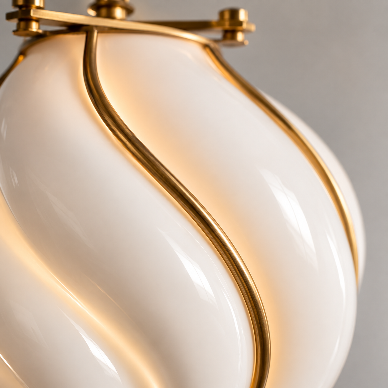 The Belluno Lantern | Glass & Brass Pendant | CLND038