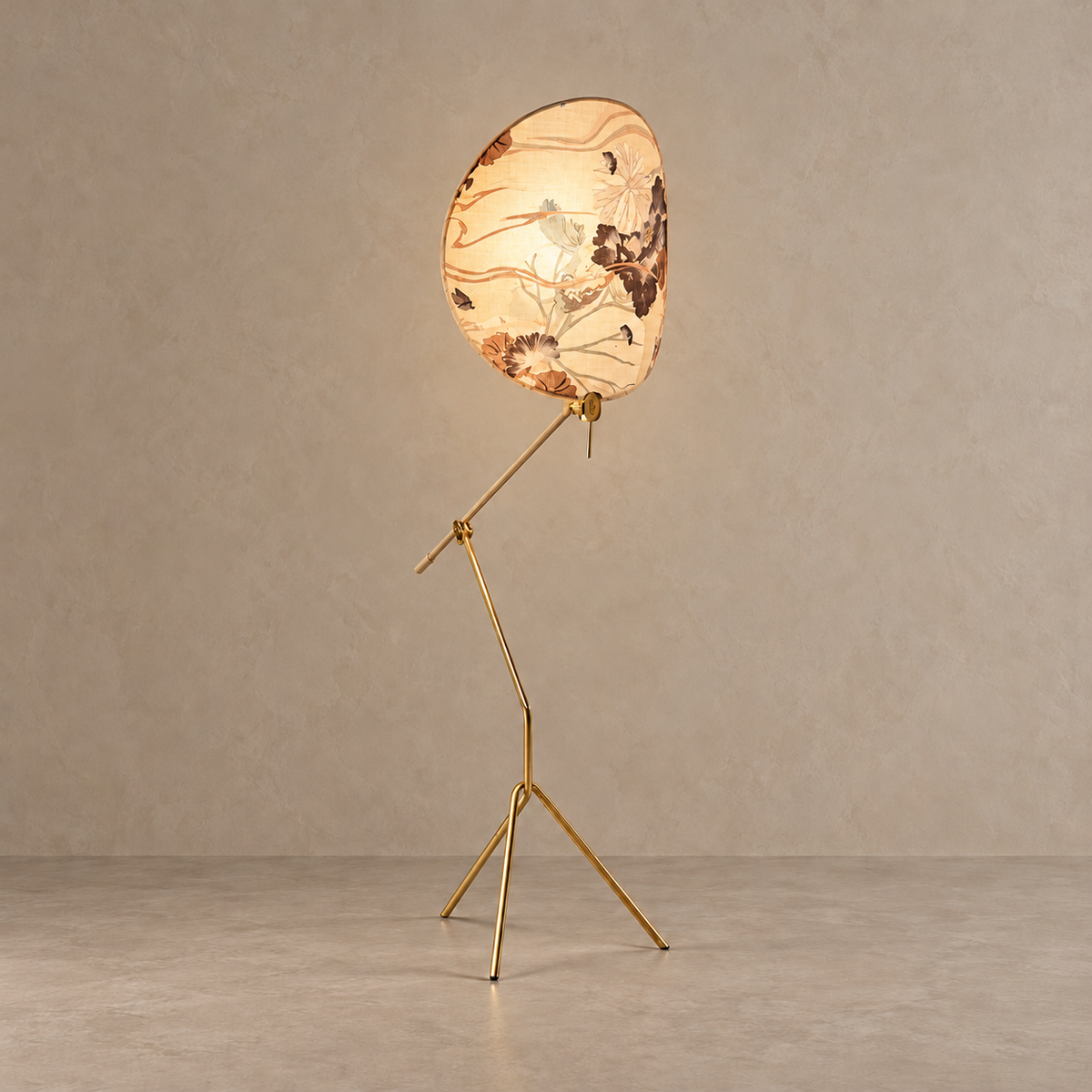 Illuminated floral fabric shade on the CLXDR026 floor lamp.