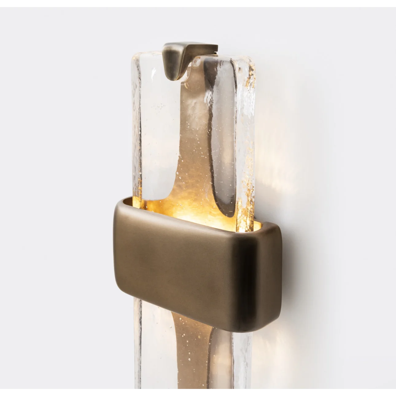 Modern Crystal & Copper Wall Sconce – Elegant Handcrafted Light for Luxury Interiors
