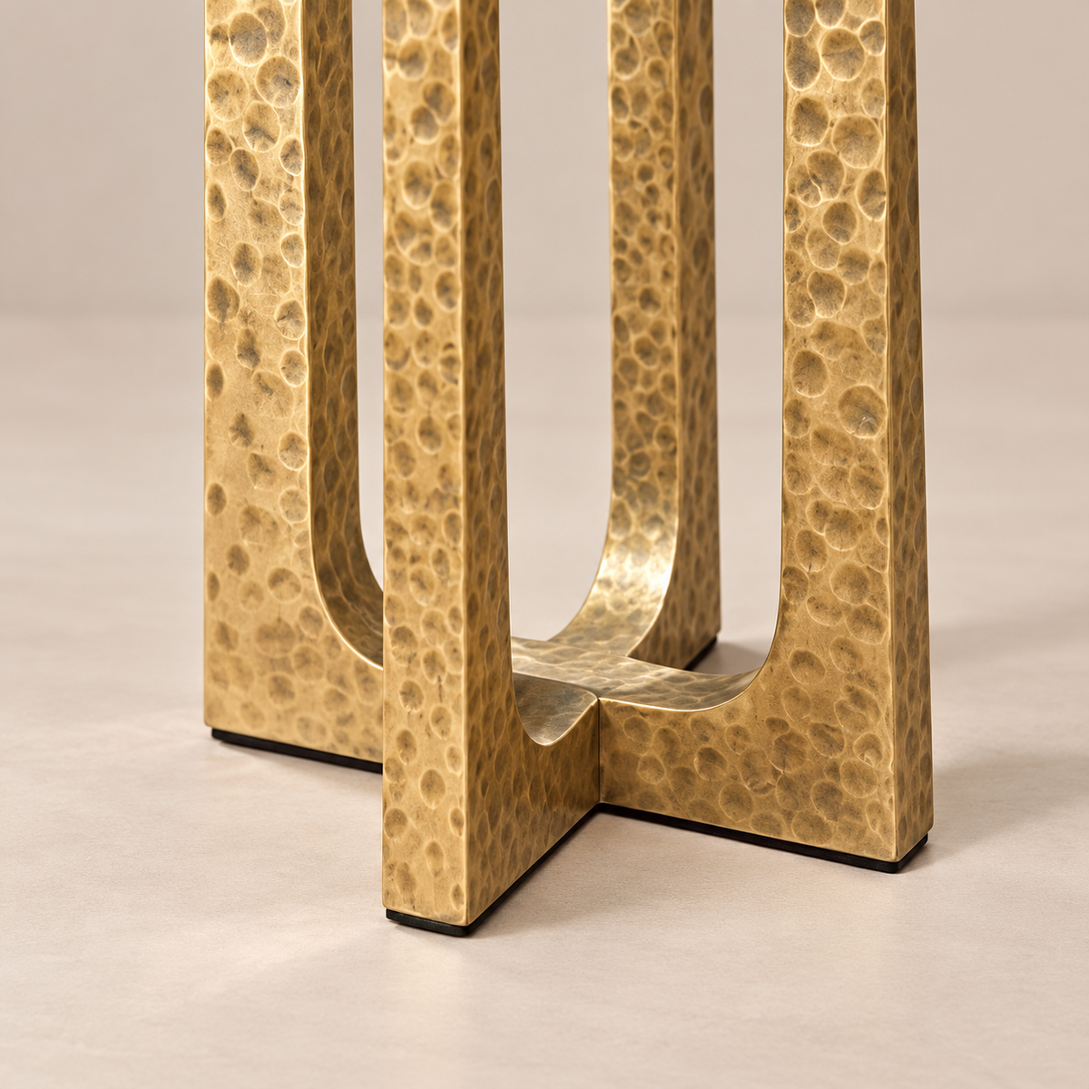 Hammered copper frame and curved foot detail