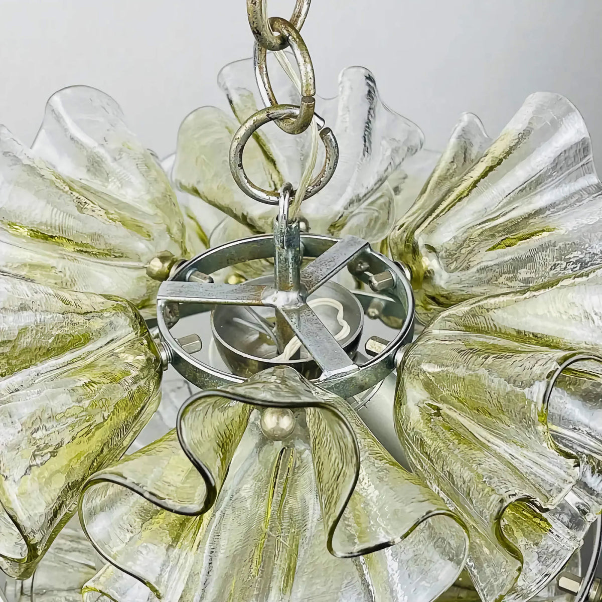 Murano-style Glass Chandelier | Handcrafted Ruffled Floral Pendant 45cm Venetian Tradition Dining Room Casalolalights