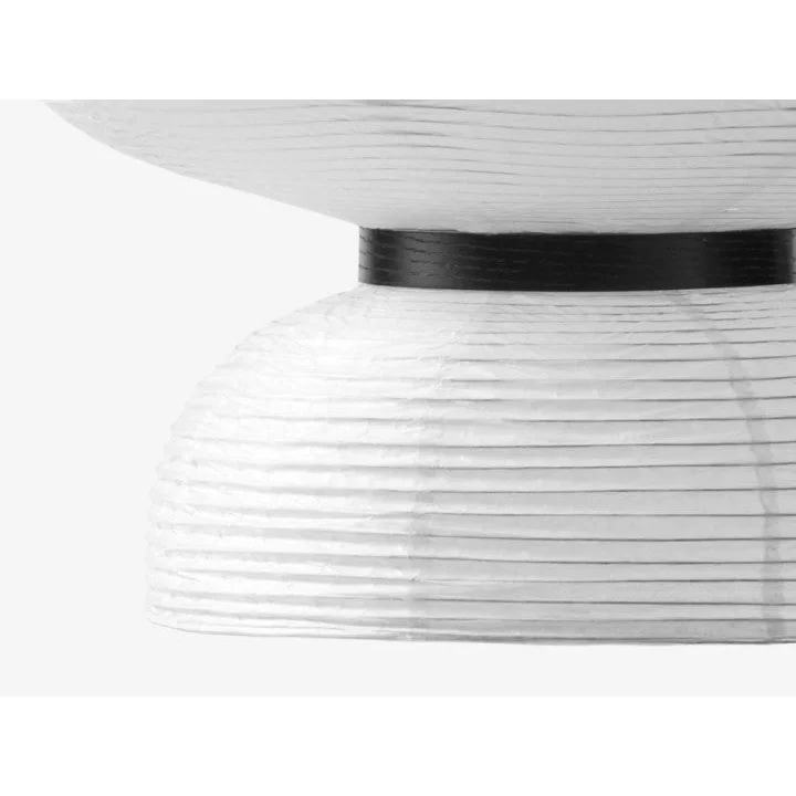 Aka-4 Paper Lantern Lamp - Minimalist Japanese Craftsmanship